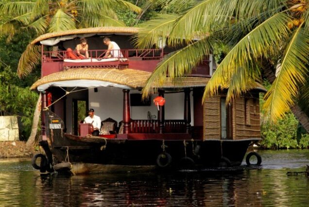 Romantic Kerala Honeymoon – 6 Nights / 7 Days